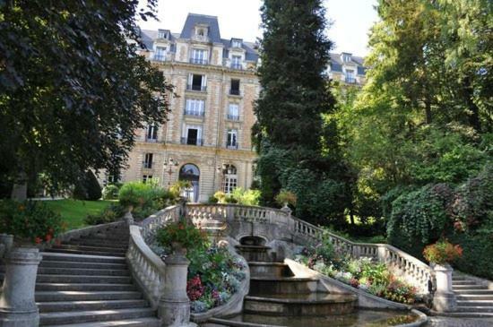 Villa Gite De La Grande Fontaine Isches Exterior foto